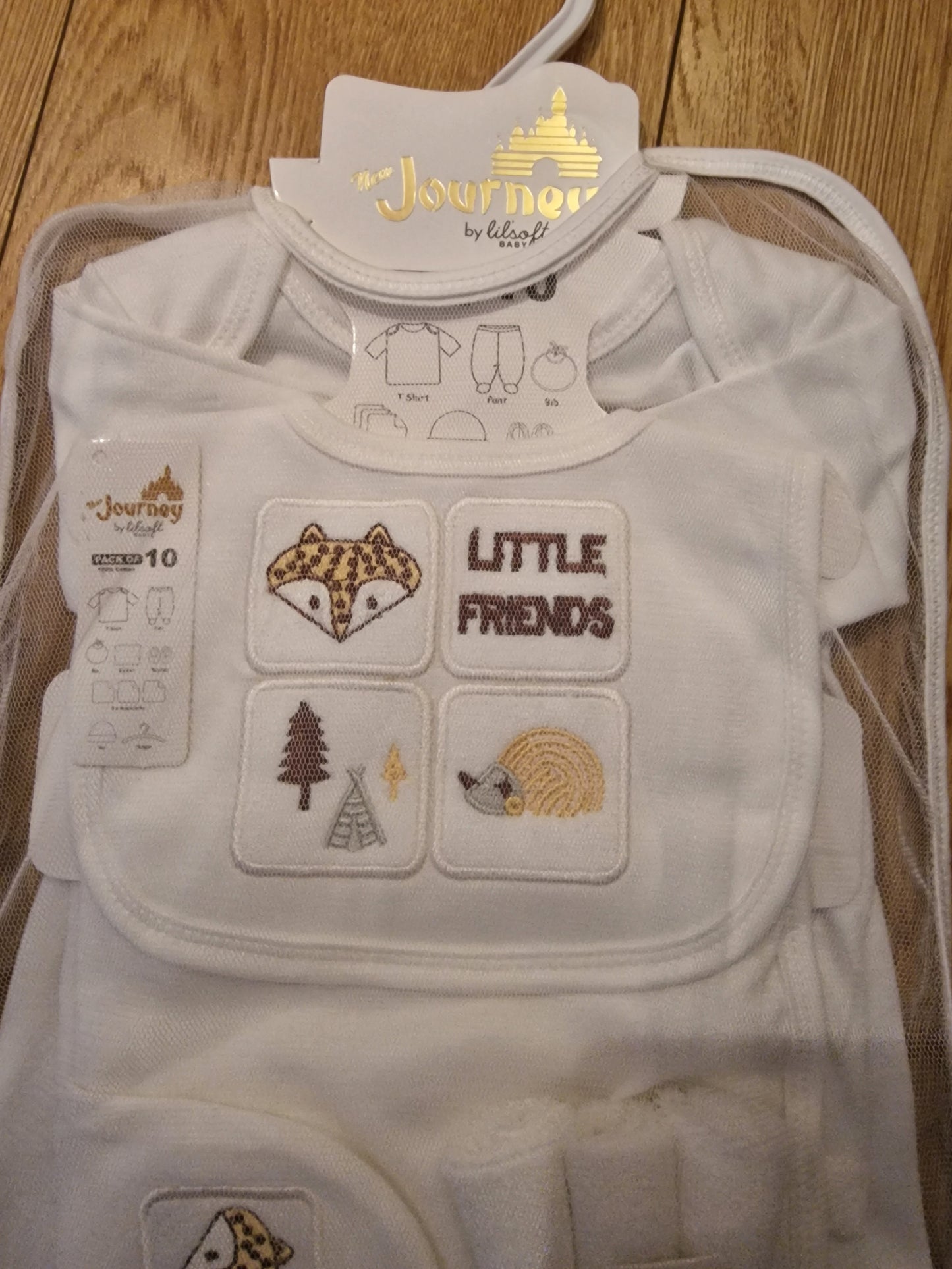 Newborn Baby Gift Set – ‘Little Friends’ Edition (10-Piece, 100% Cotton, Beige Lettering)