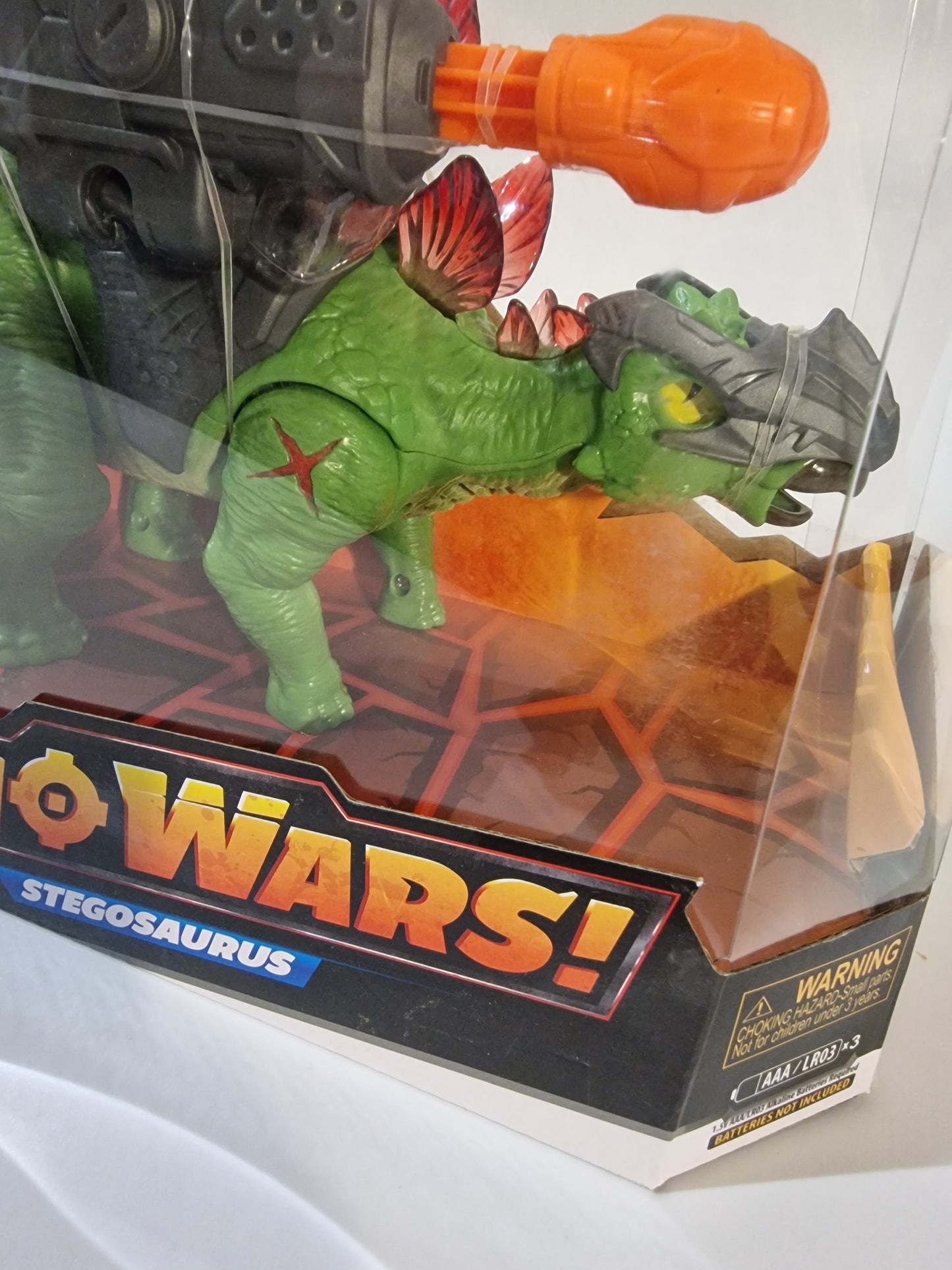 ZURU Robo Alive Dino Wars Stegosaurus Robotic Dinosaur – Lights, Sounds & Firing Weapon!