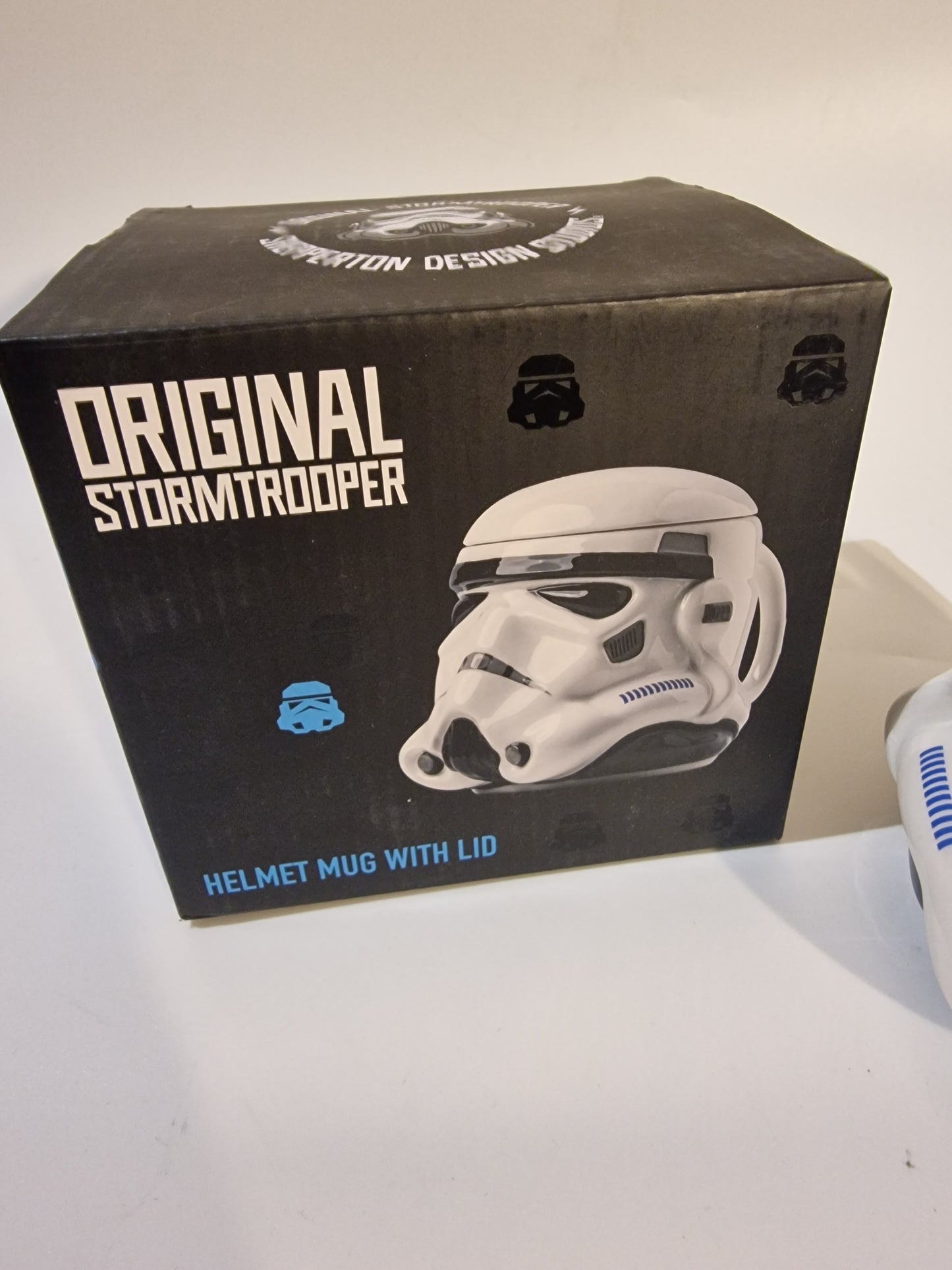 Original Stormtrooper Helmet Mug with Lid | Shepperton Design Studios | Boxed Star Wars Gift