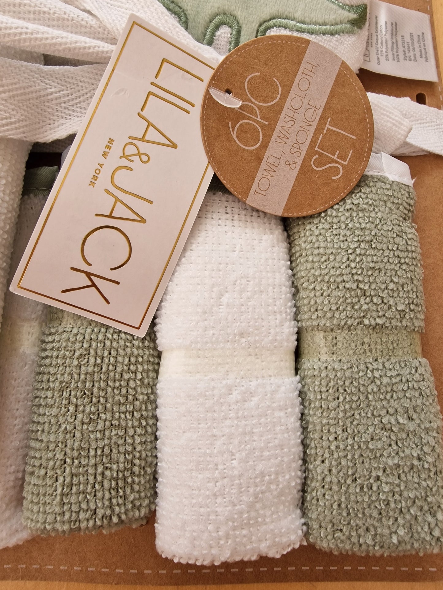Lila & Jack 6-Piece Baby Bath Gift Set - Dinosaur Hooded Towel & Washcloths (Sage Green)