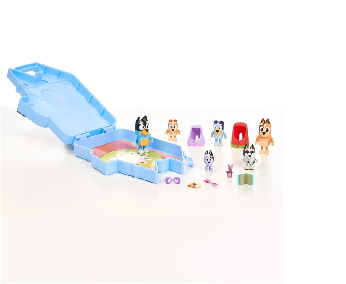 Bluey's Ultimate Play and Go Collector Case Playset