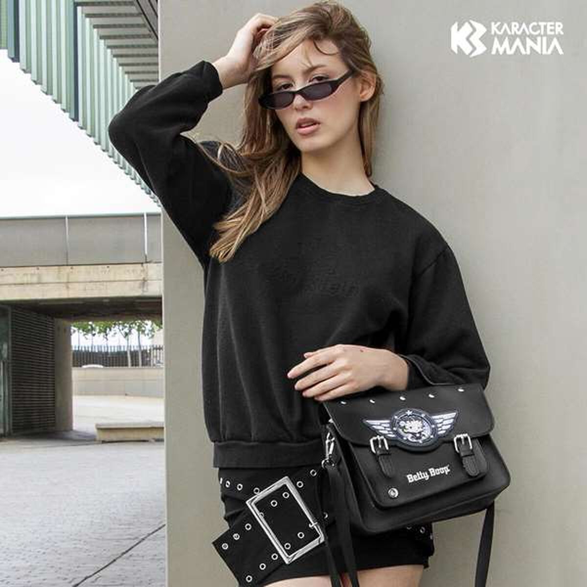 V3HFD7F33CF7099E2297F2BA820E81B3D96R7559933P4