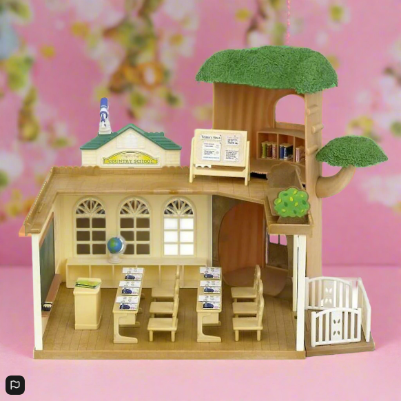 Sylvanian Families Country Tree School Gift Set