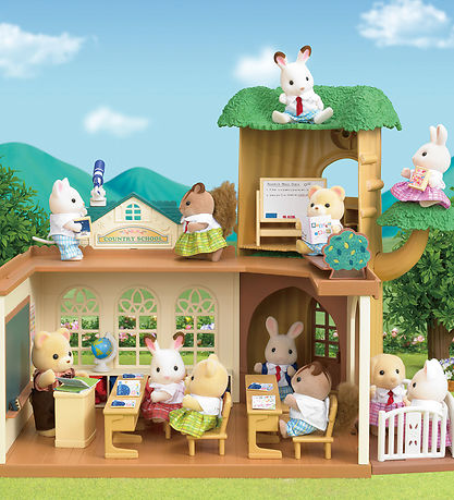 Sylvanian Families Country Tree School Gift Set