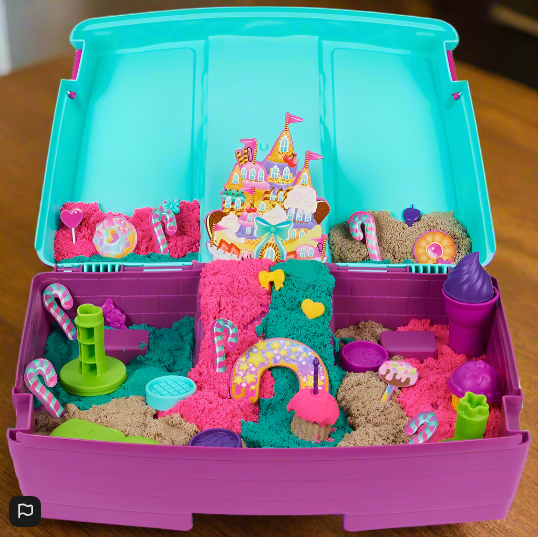 Kinetic Sand Sandyland with 2lbs of Kinetic Sand