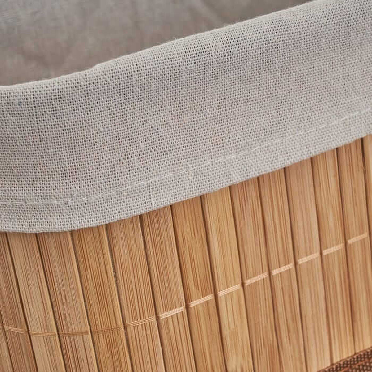 V4HCFEB869E192E0A03C8C1682E45DC25CAR7517339P5