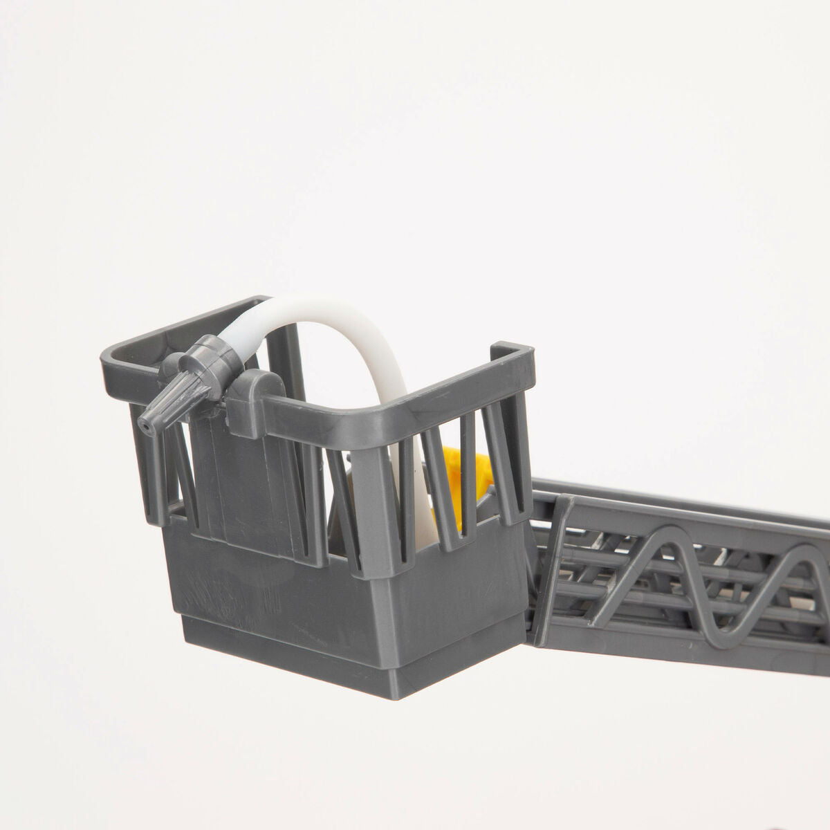 V5H22680F72B0F91BEF9767C58E8CBD60C3R5673077P6