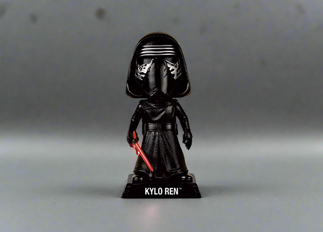 Funko Wobbler Bobble Head Figure Star Wars  Kylo Ren Action Figure