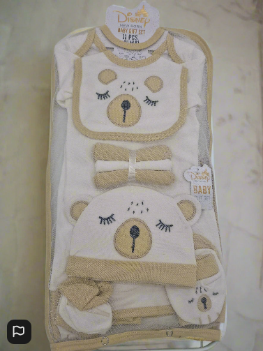 Newborn Baby Gift Set 11 Piece Sleepy Bear Design