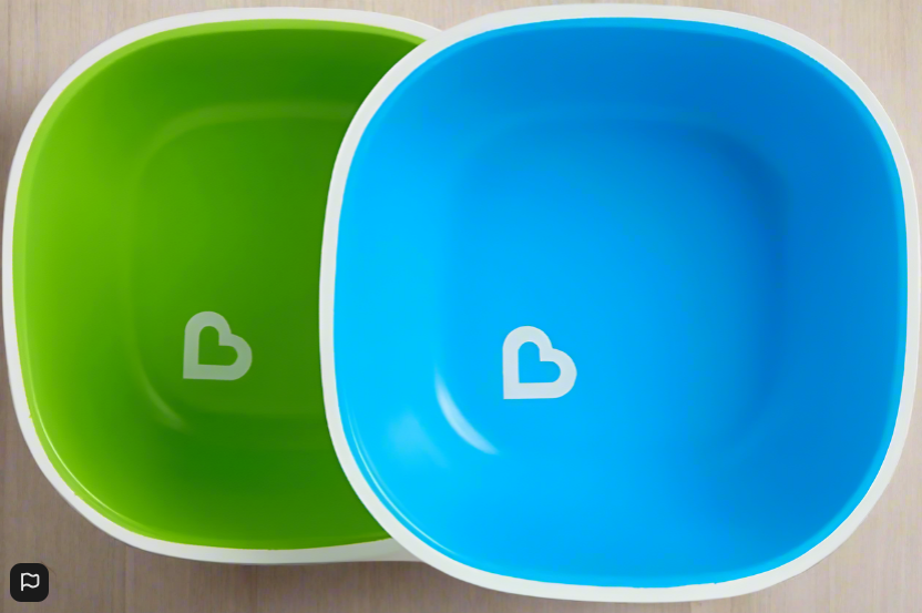 Munchkin Splash Bowls With Non Slip Base  (2 Pack 1 Blue 1 Green)
