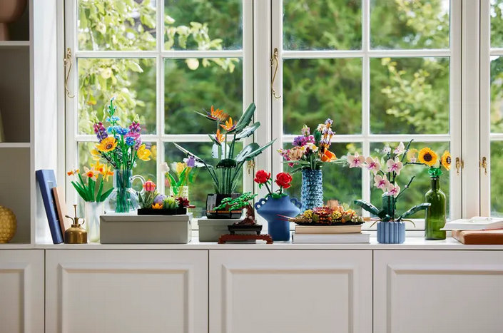 LEGO Icons Sunflowers Flowers Set 40524 Valentines Day