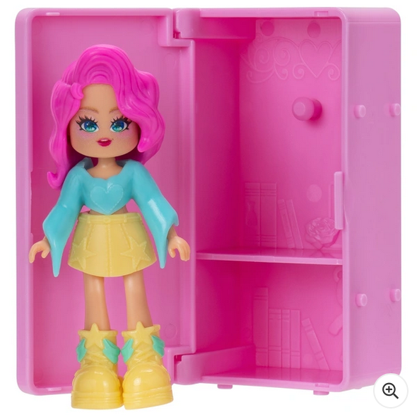 Royale High Surprise Locker with Doll Series 1 Various Styles 1 Supplied