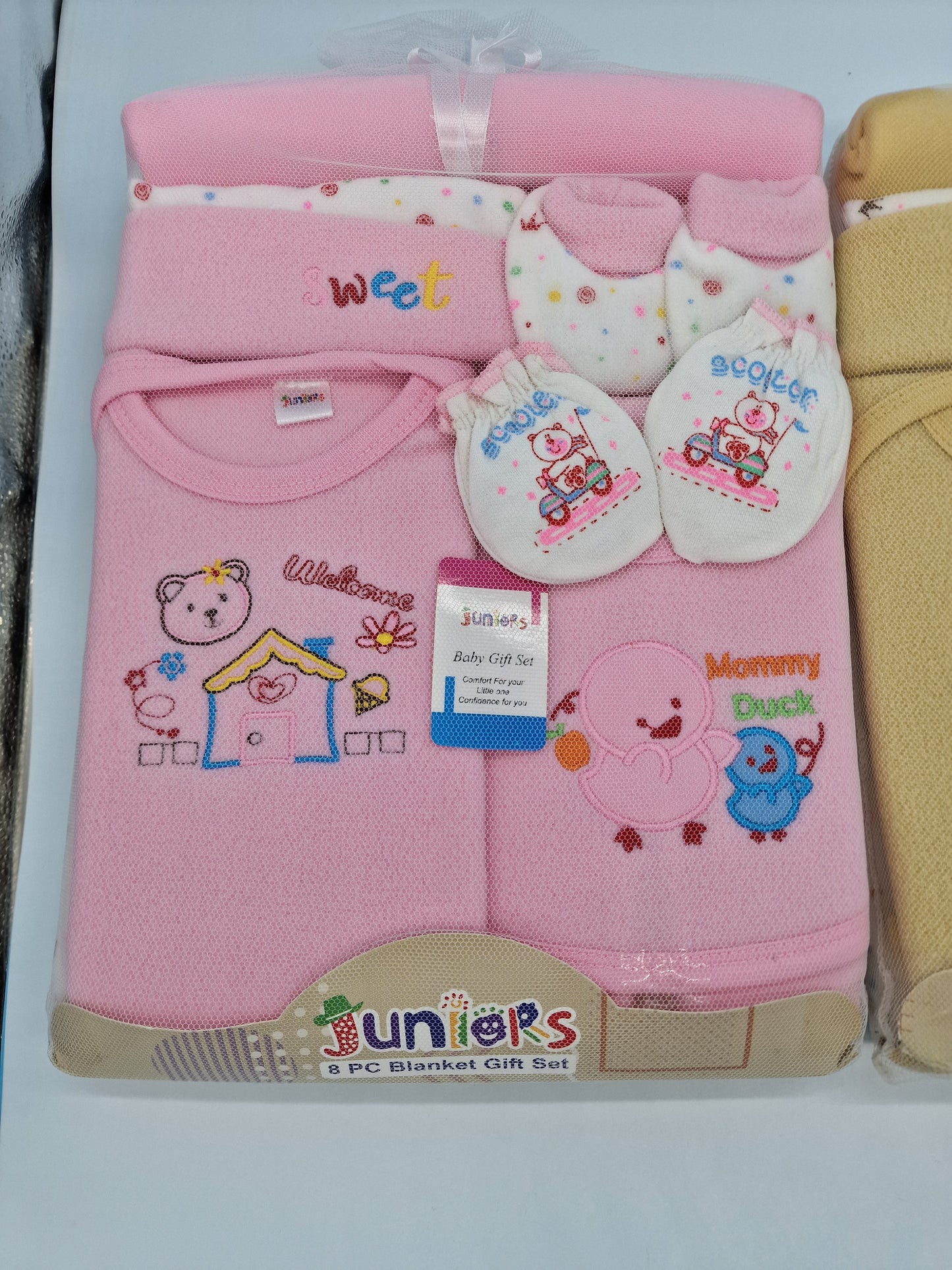 8 Piece Baby Blanket And Clothing Set Blue Neutral Or Pink