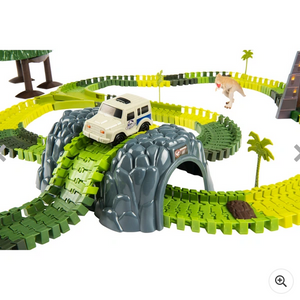 Jurassic World Dinosaur Track Set and 3 Dinosaur Figures