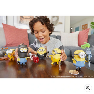 Minions: The Rise of Gru – Stone Tossing Otto Action Figure