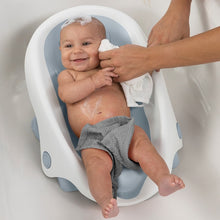 Load image into Gallery viewer, Summer Infant Clean Rinse Baby Bather Grey